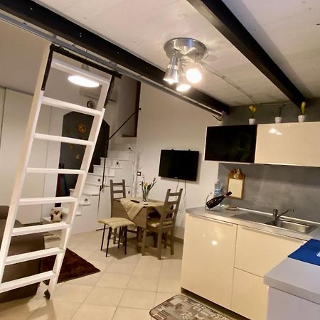 Zeus Charming Apartment Сиракузы Экстерьер фото