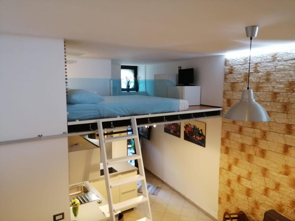 Zeus Charming Apartment Сиракузы Экстерьер фото